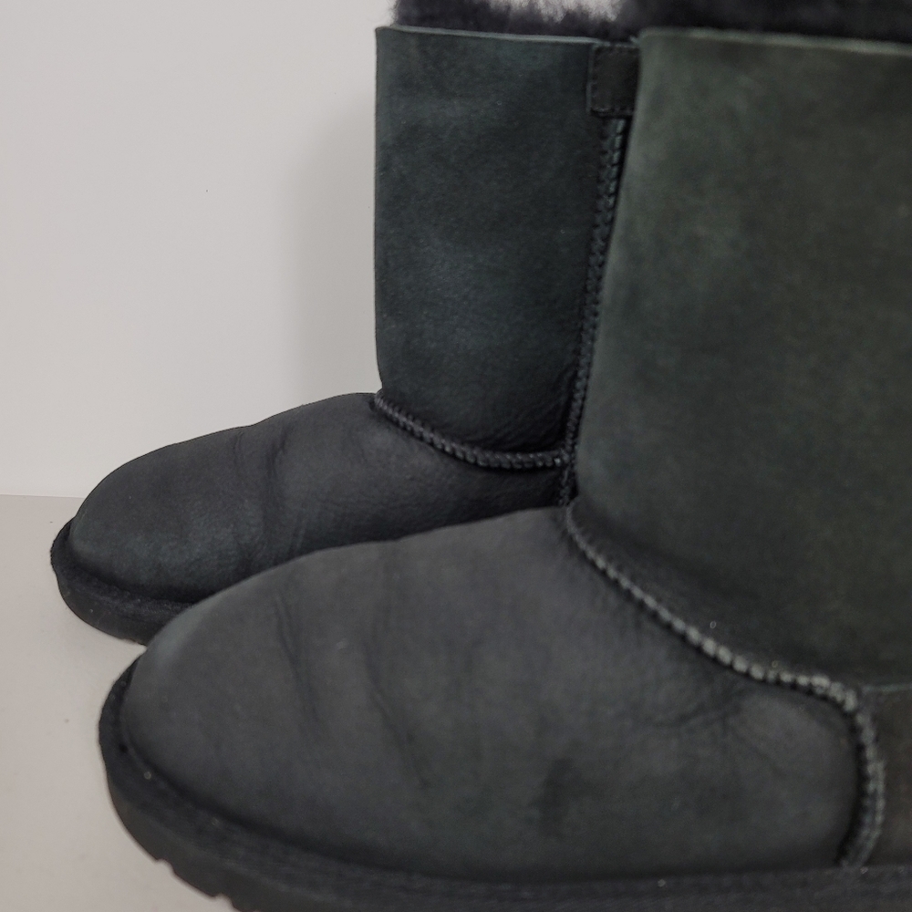 UGG Australia  BAILEY BOW SHORT BOOTS SUEDE US 5 - Picture 3 of 9